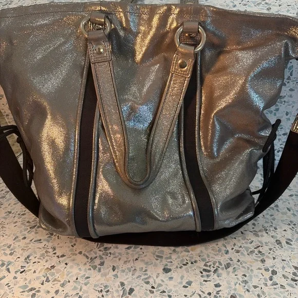 Coach Poppy Glam Metallic Silver Tote Convertible Bag 15290 - Picture 5 of 8